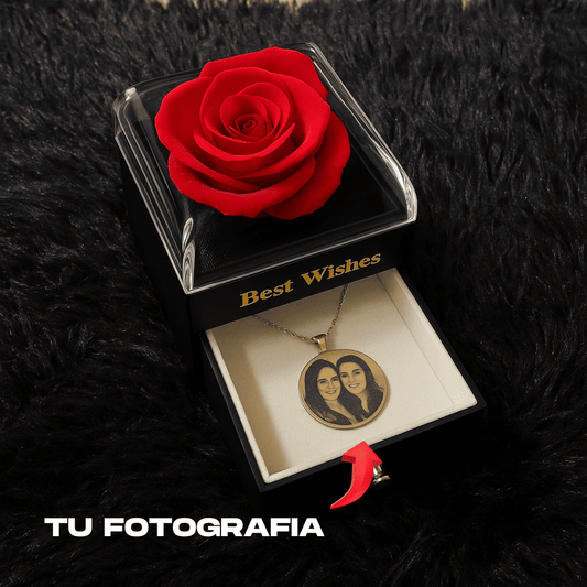 COLLAR CON IMAGEN + CAJA ROSA ETERNA